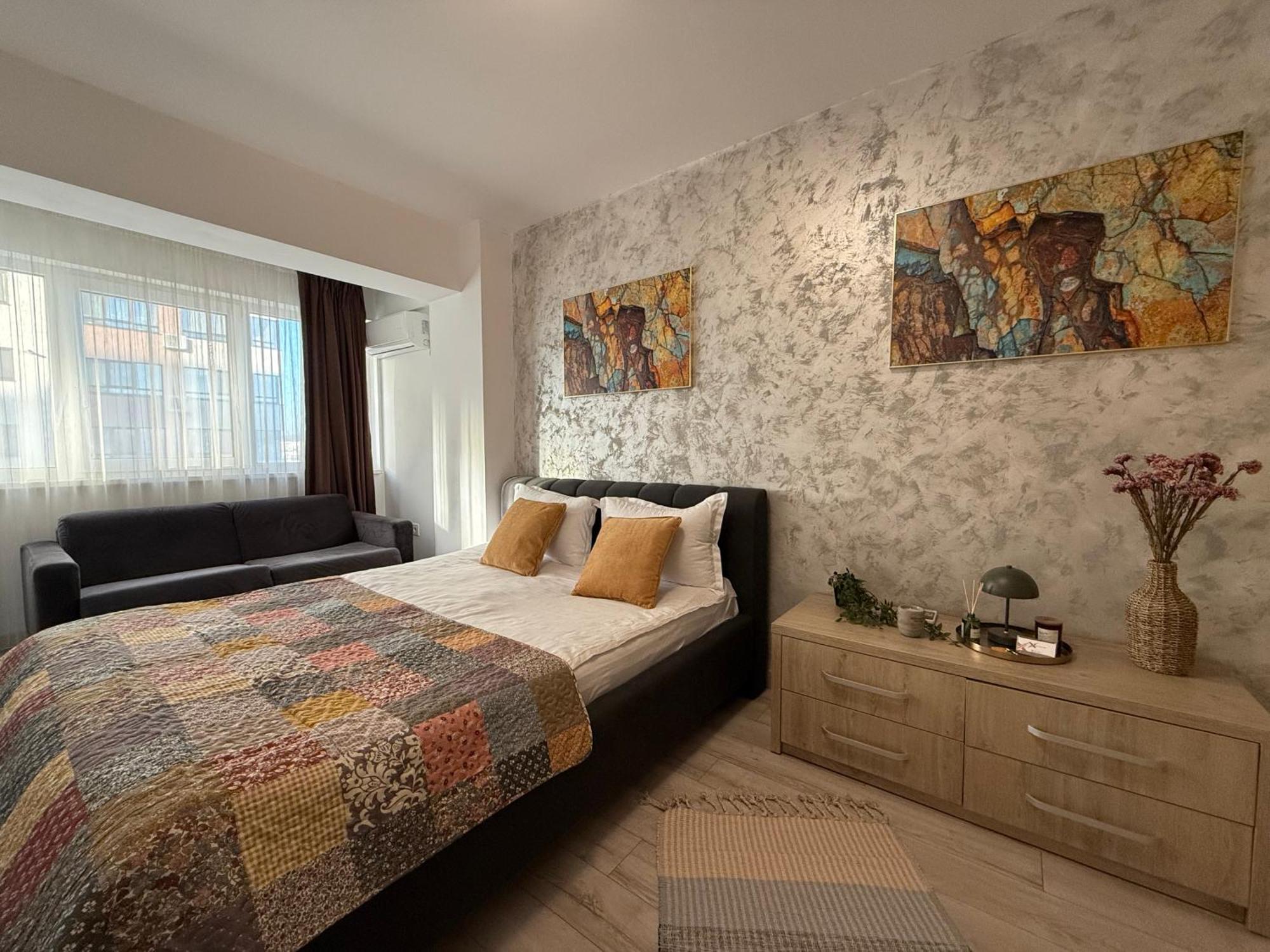 Smart Stay Studio With Free Parking Яссы Экстерьер фото