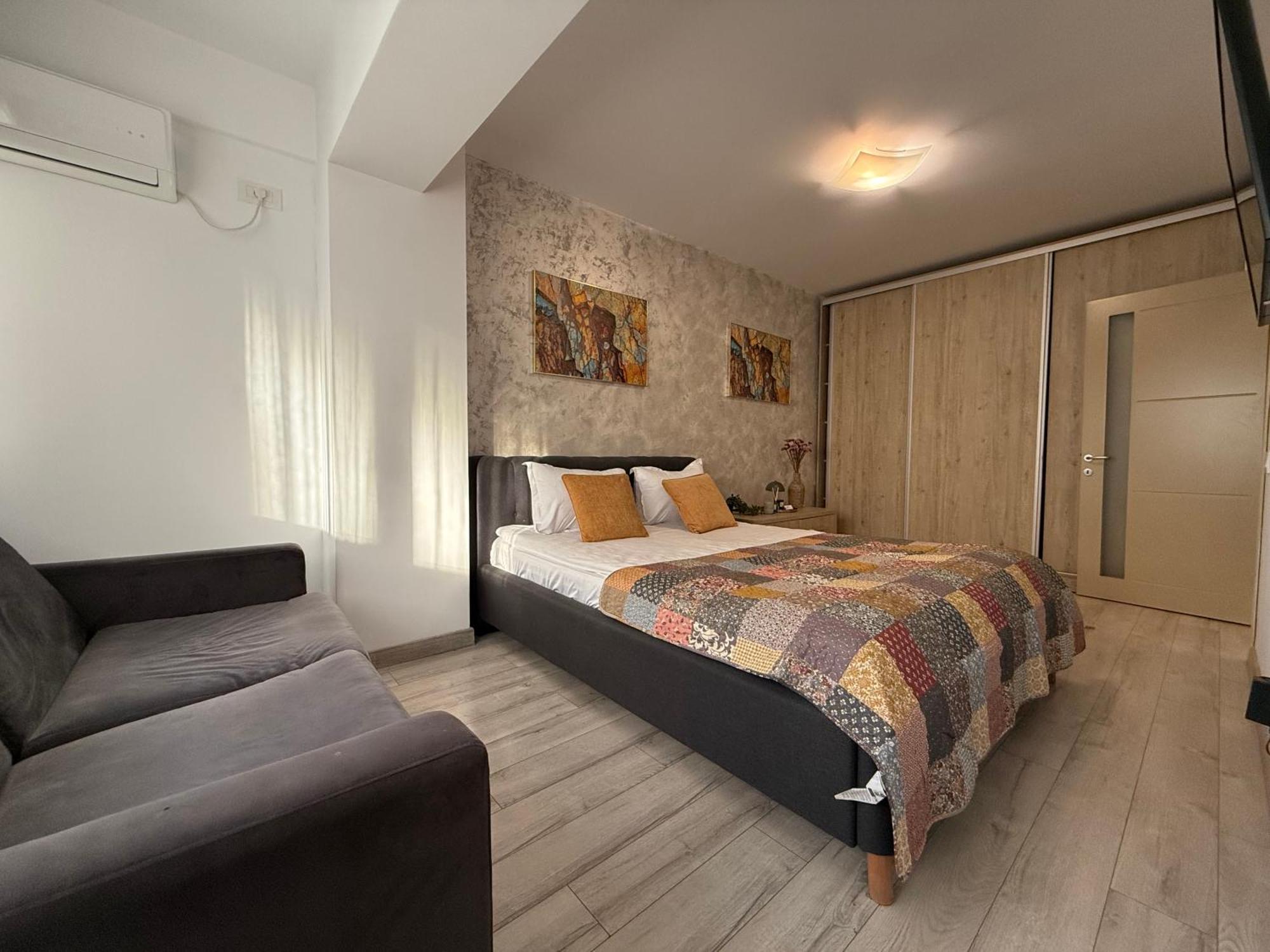 Smart Stay Studio With Free Parking Яссы Экстерьер фото